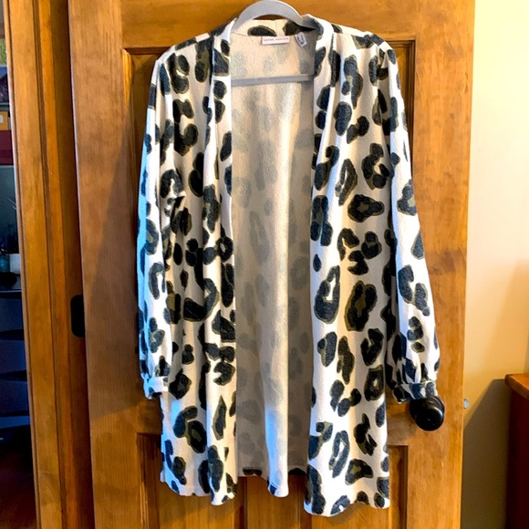 LIKE NEW Susan Graver Cardigan with pockets L - Picture 1 of 7